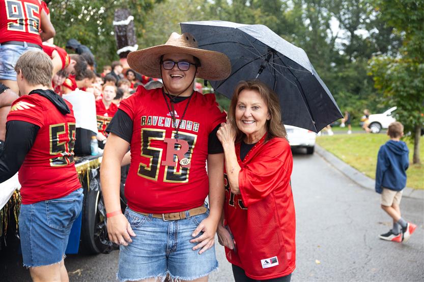 Schools celebrate homecomings